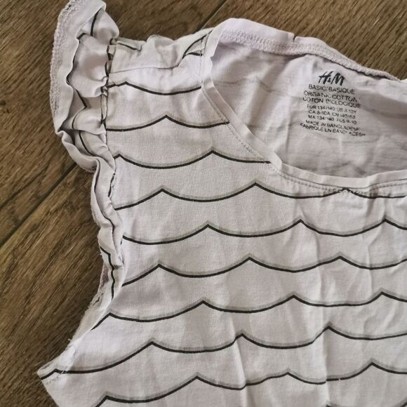 2/$15 H&M girls dress scalloped design 9-10 yrs - Picture 2 of 2